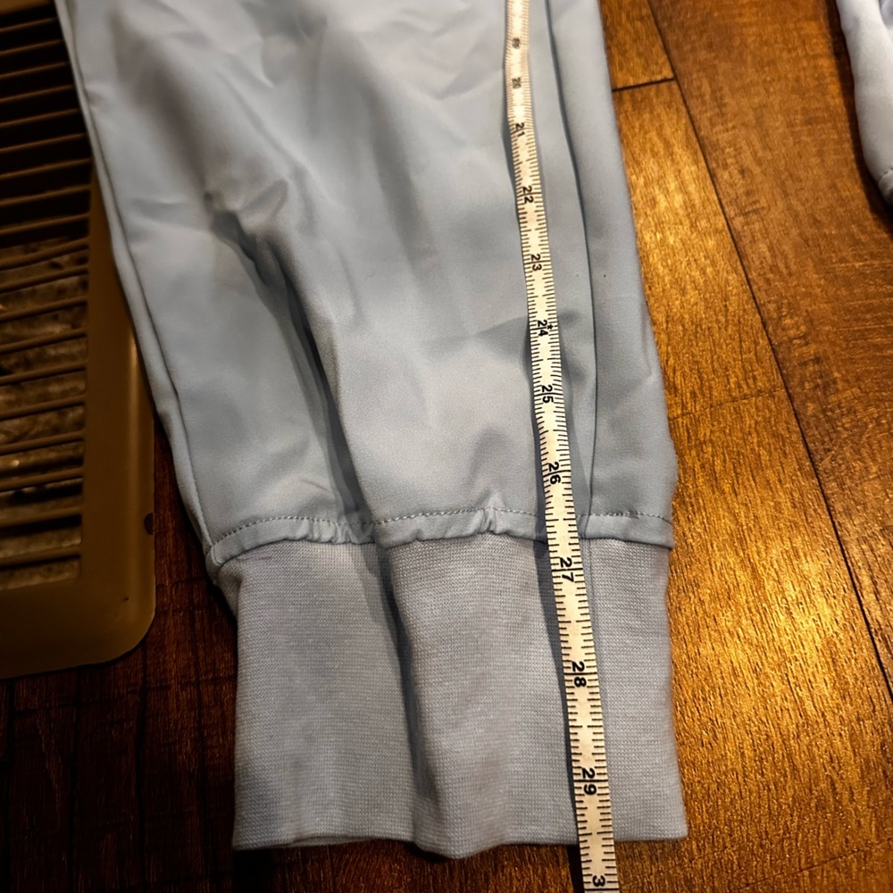 Ceil Blue Scrub Jogger Pants | Patterned Pocket Detail | Elastic Waist - Picture 11 of 11